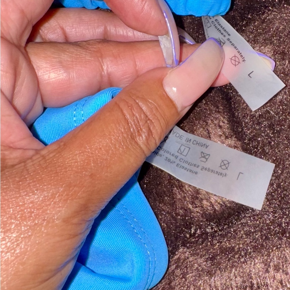 Bikini bundle - Picture 3 of 6